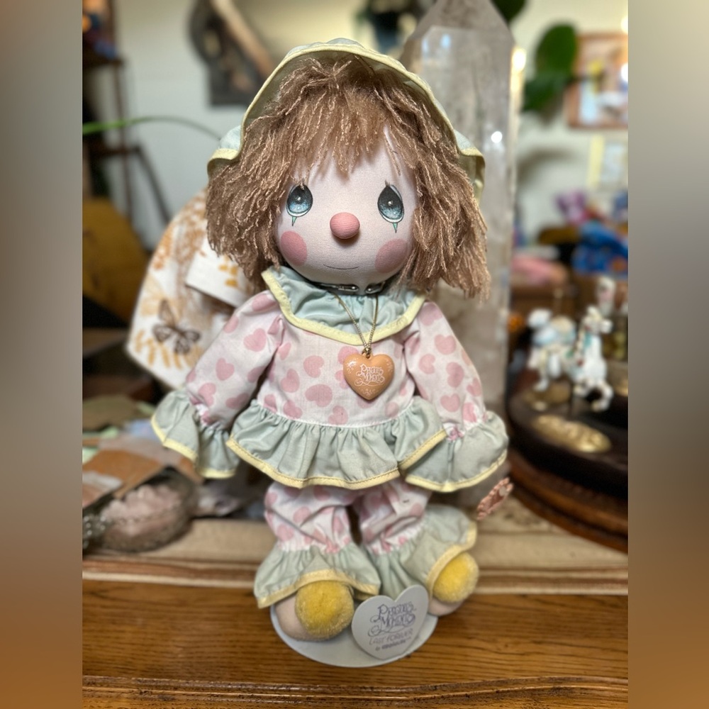 Vintage 1985 Precious Moments Donny
Clown Doll - Lasts Forever Applause w/ stand